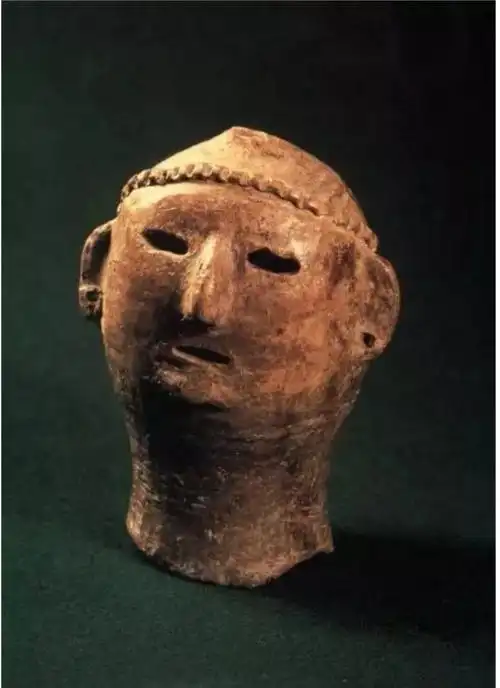 雕塑于史上的足迹