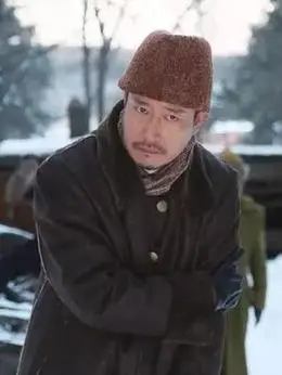 关敬山(张鹰饰演)