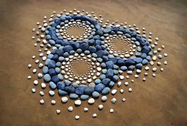 石头的大地艺术我竟被一堆石头给迷住了