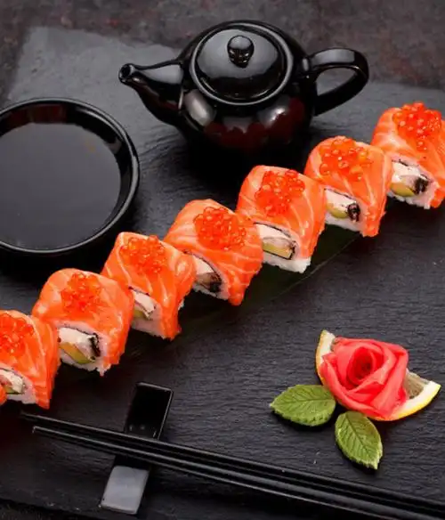 三文鱼加州卷 香山市布恩餐饮服务有限公司(仅供模板演示用)