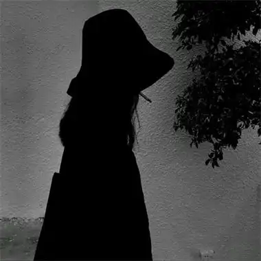 黑色系女生头像霸气高冷 霸气黑色头像女生冷酷