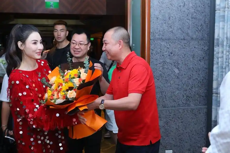 张柏芝代言米兰软装品牌,品质,时尚,舒适的家居生活再添新篇章