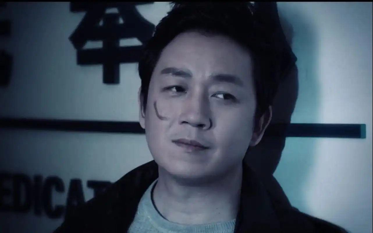 白夜追凶潘粤明个人双关孑然妒火