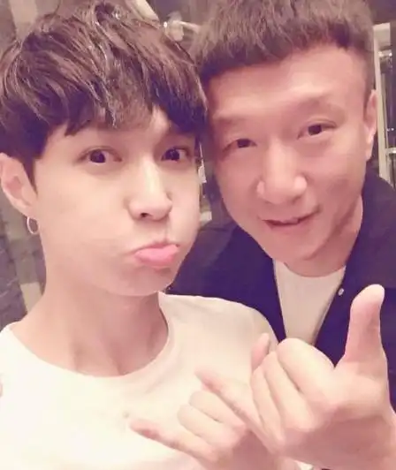 孙红雷53岁生日!黄磊黄渤集体沉默,张艺兴真诚祝福却没等到回应