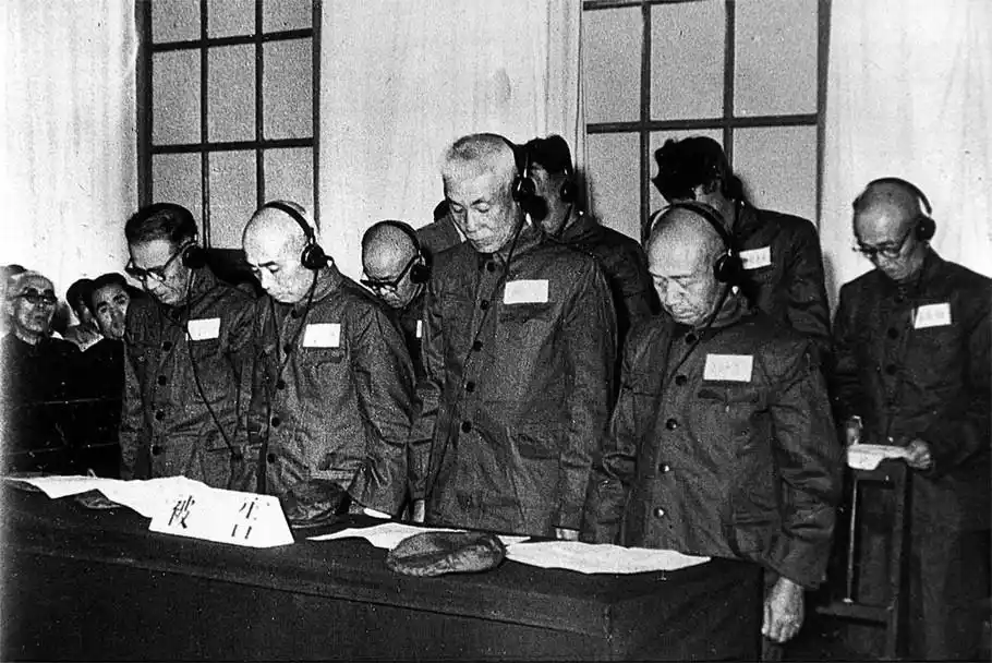 1956年6月9日,沈阳特别军事法庭开庭审判日本战犯.
