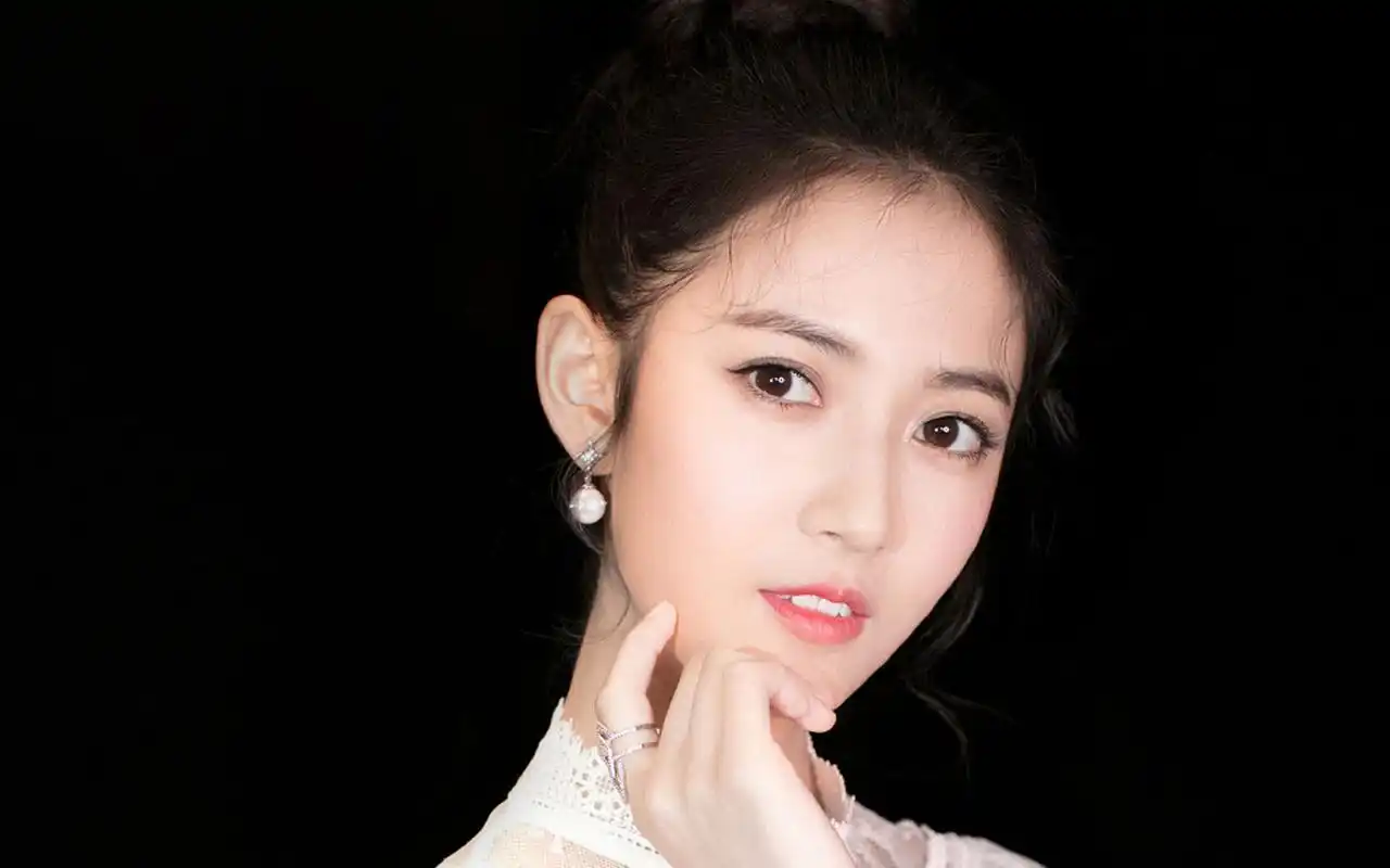 陈钰琪壁纸图片_陈钰琪高清桌面壁纸_美桌网