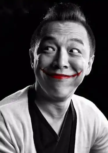 黄渤高情商发言,专治各种刁钻问题,让人又爱又恨_电影_演出_舞台