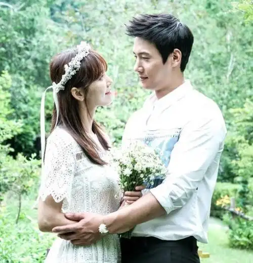 因戏结缘金素妍李尚禹6月结婚28日举行相见礼