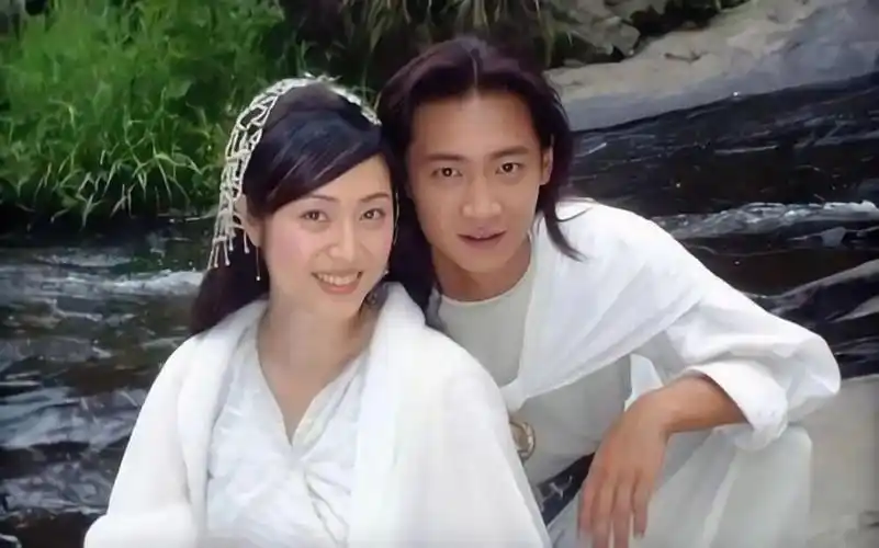 还记得水月洞天里的尹天雪吗她现在长这样