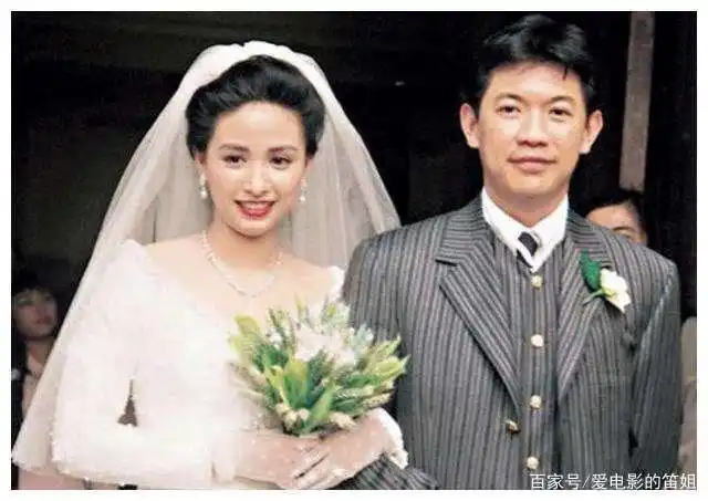 黎姿苏慧伦的保养已经所向披靡,可香港还有一位隐藏绝世高手