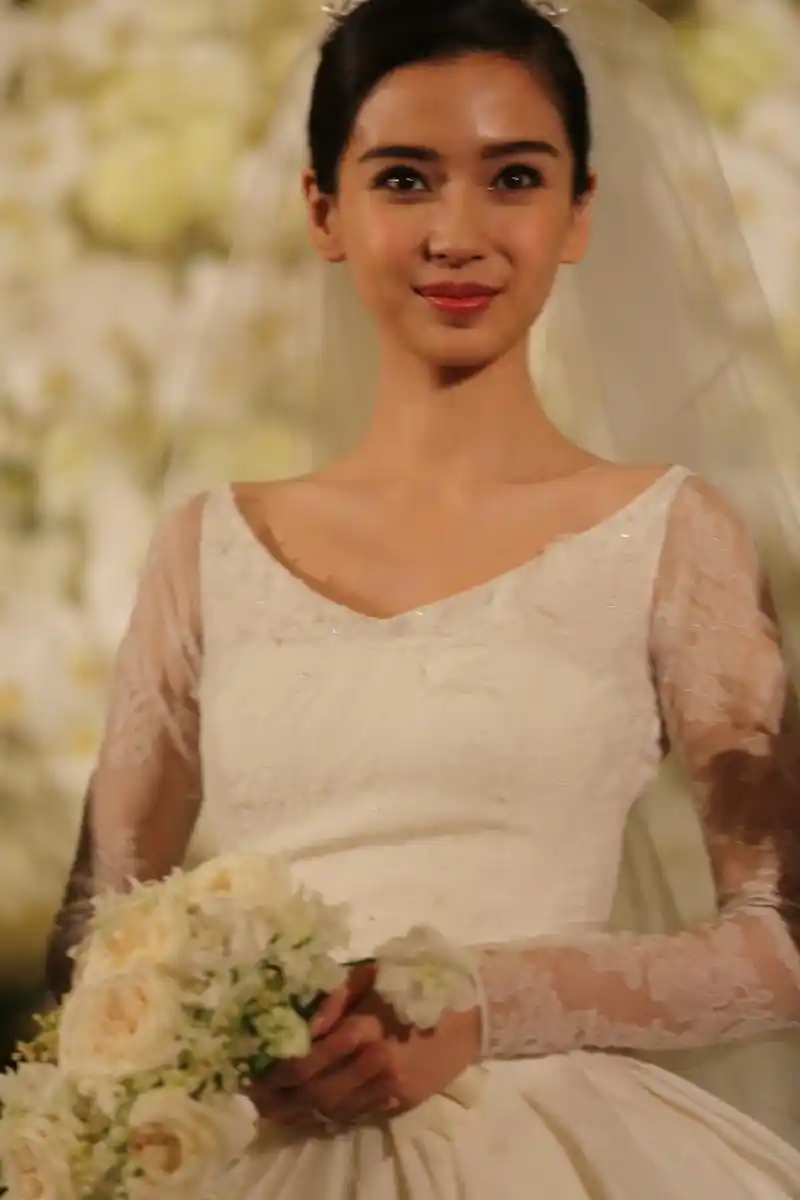 杨颖黄晓明婚礼现场生图#angelababy这是我结婚的地方# #明星沉浮记