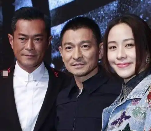 刘德华和古天玲在中国电影世界中,有三部"龙在边缘","草案"和揭幕框架
