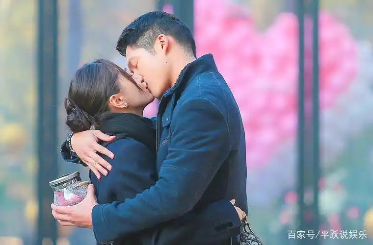 王子文吴永恩秀恩爱,高难度自拍动作,网友直呼太甜了