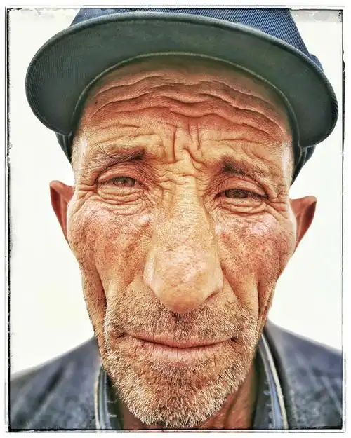 帕米尔高原上的塔吉克族人