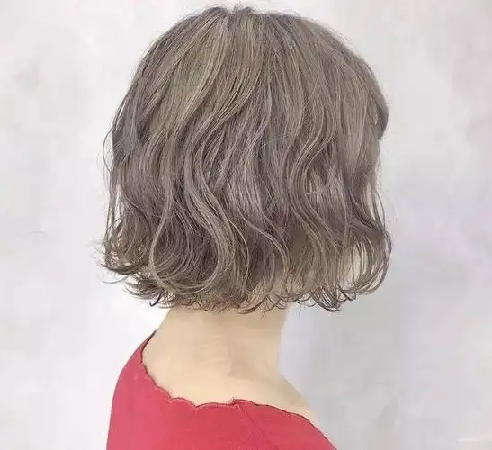 s型短卷发齐肩修颜美美哒,短发图片-第2图,发型图片