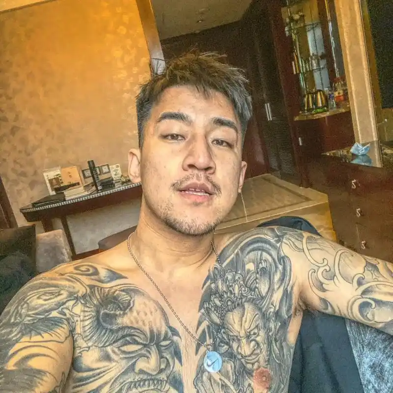 cc小叔 #刘回 #刘回的女士 #王玲刘回 #王玲 @cc - 抖音