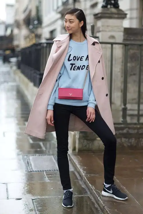 潮人最爱oversize大衣 时下街拍最in单品-搜狐