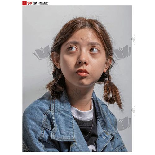 光头带手半身像人物素描肖像照片写生素材美术高考美院教材教程书4