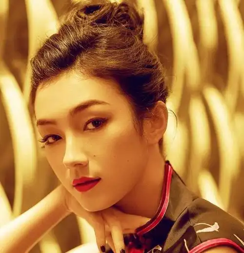 娱乐圈浓眉大眼当道这些单眼皮小眼睛的女星难道就不美了吗