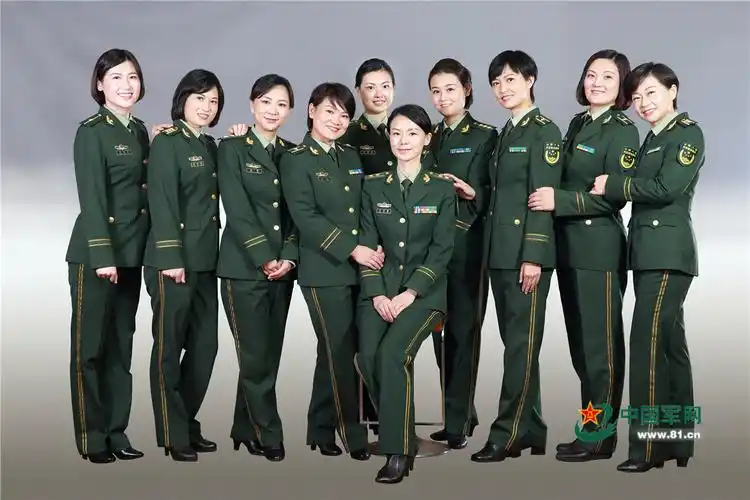 征兵季丨高考放榜,国门警花喊你九月军营做姐妹