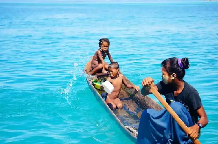 有句话叫"靠山吃山,靠海吃海",这就是一生与大海为依靠的巴瑶族!