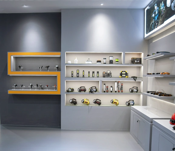 头灯类产品展示墙客户定制款展示墙工业照明类产品展示墙手电类产品