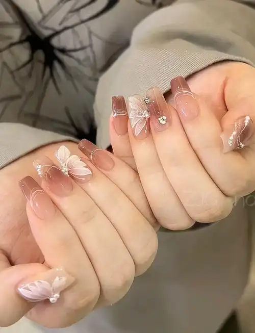 珍惜你的低谷,你会看清许多真相#抖音网红美甲 #美甲款式 # - 抖音