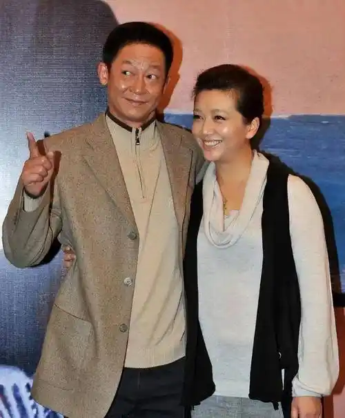 江珊和王志文再聚首!