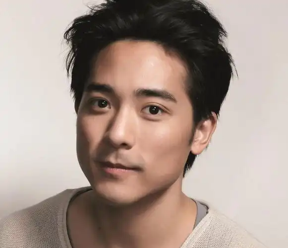 (叶倩文为继子庆生,而75岁的林子祥依旧帅气)-韩剧网-最新韩剧资讯网