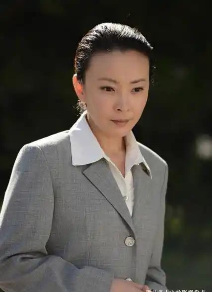 刘威葳,她是张嘉译的前妻?