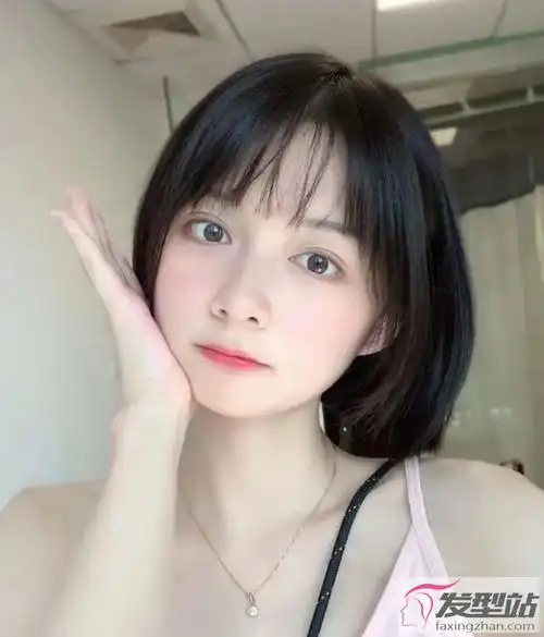 百搭波波头短发造型 清新减龄学生党也能get_发型站_最新流行发型设计