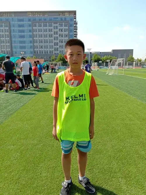 六年级小帅哥程俊衡