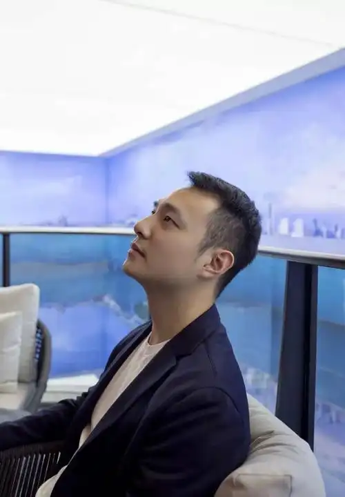 霍氏家族霍启文创三代真实人生创业才是最好的守业