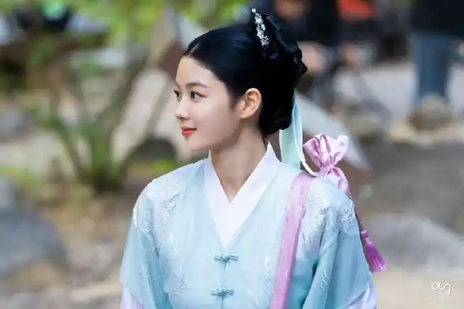 金裕贞超话92#金裕贞#【na.ver p.ost】20240107 公司na.ver p.