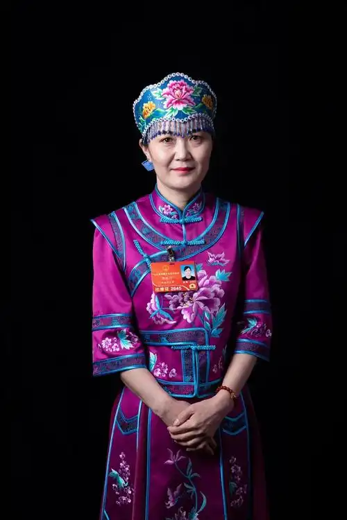 郭晓红,全国人大代表,锡伯族——"这4年来的代表履职让我深感责任重大