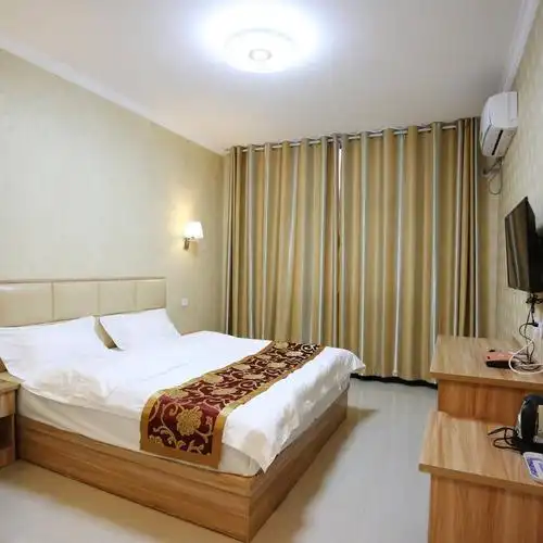 岳飞庙附近宾馆