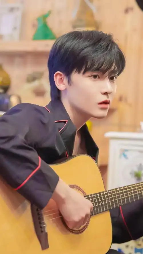 明星系列壁纸～侯明昊