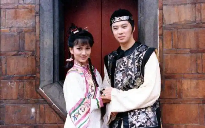 电视剧京华烟云 片头曲 京华烟云 (1988年华视,赵雅芝,欧阳龙,官晶华)