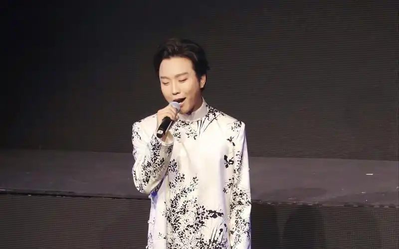 【李玉刚】20210712苏州凯伦十周年清唱《新贵妃醉酒》 《刚好遇见你