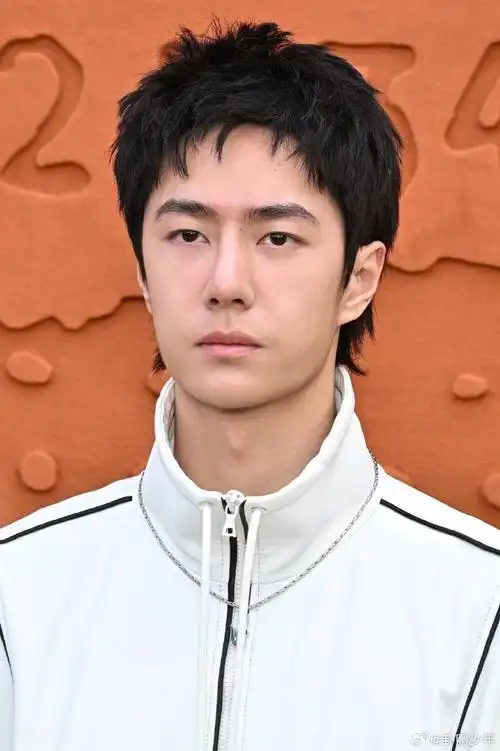 王一博魏大勋g社怼脸拍##王一博魏大勋g社怼脸生图