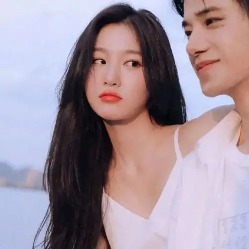 头像情侣我对你的爱虽然不成熟但我认真