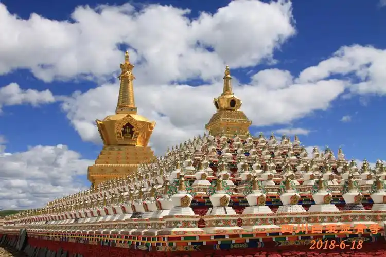 四川白玉亚青寺.