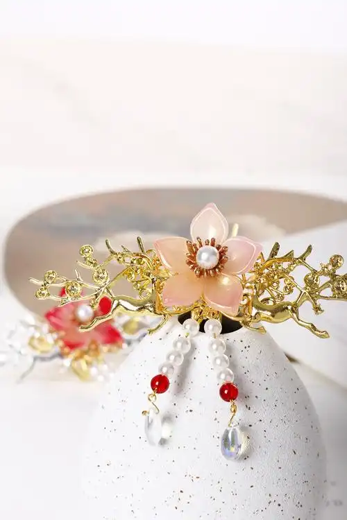 汉服首饰 古代头饰 明代花钿 古代金银器 汉服皇冠 汉服发簪 麋鹿