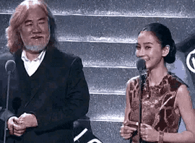 "被"当小三10年,baby发文反击,黄晓明霸气护妻的背后有多可怕?