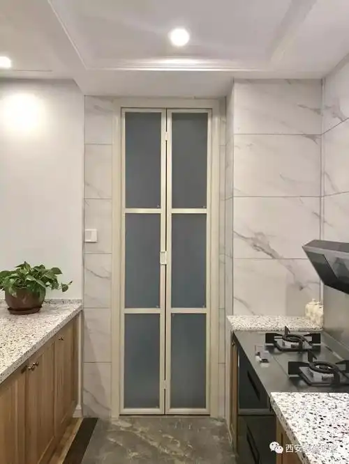 [分享]厨房门混乱搭配,装修颜值受损
