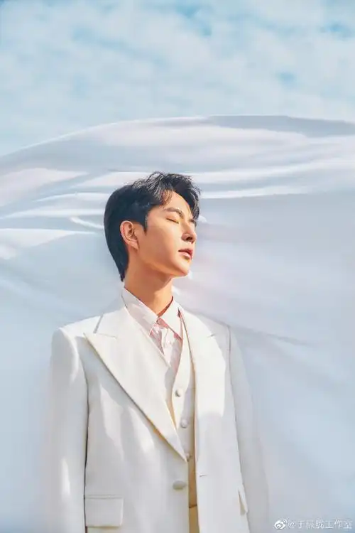 于朦胧追光吧哥哥