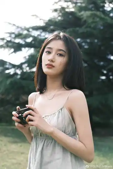 李源冰brianne