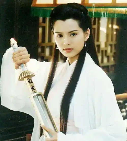 刘亦菲李若彤的"小龙女"成经典,但金庸心目中的人选只有她_陈玉莲