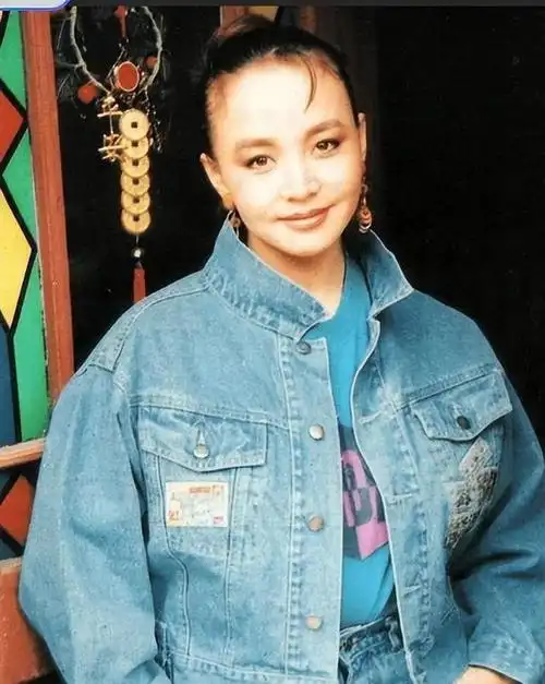 63岁宋丹丹:放下与英达的恩怨,不准儿子离婚