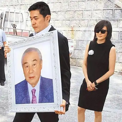 关之琳父亲关山:和儿女28年不来往,去世后前妻不参加葬礼|林黛|王国旌